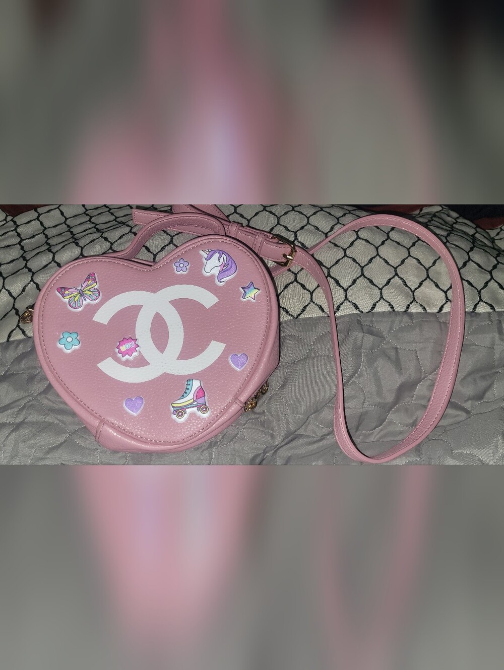 NWT CHANEL BARBIE Pink Heart Crossbody Bag ♡ Beautiful BAG